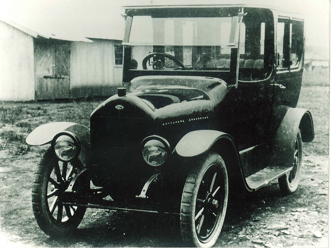 DAT-41 passenger car